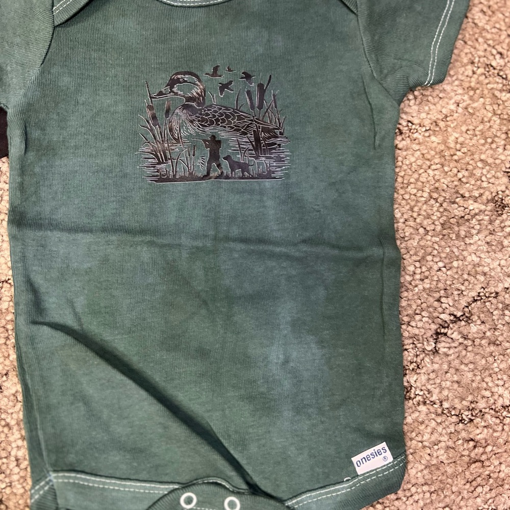 Colorful Baby Onesies and T-Shirts Set - Picture 5 of 7